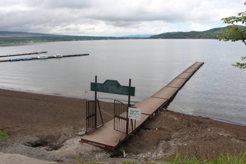 キャンプ場利用者だけが利用できる山中湖の桟橋